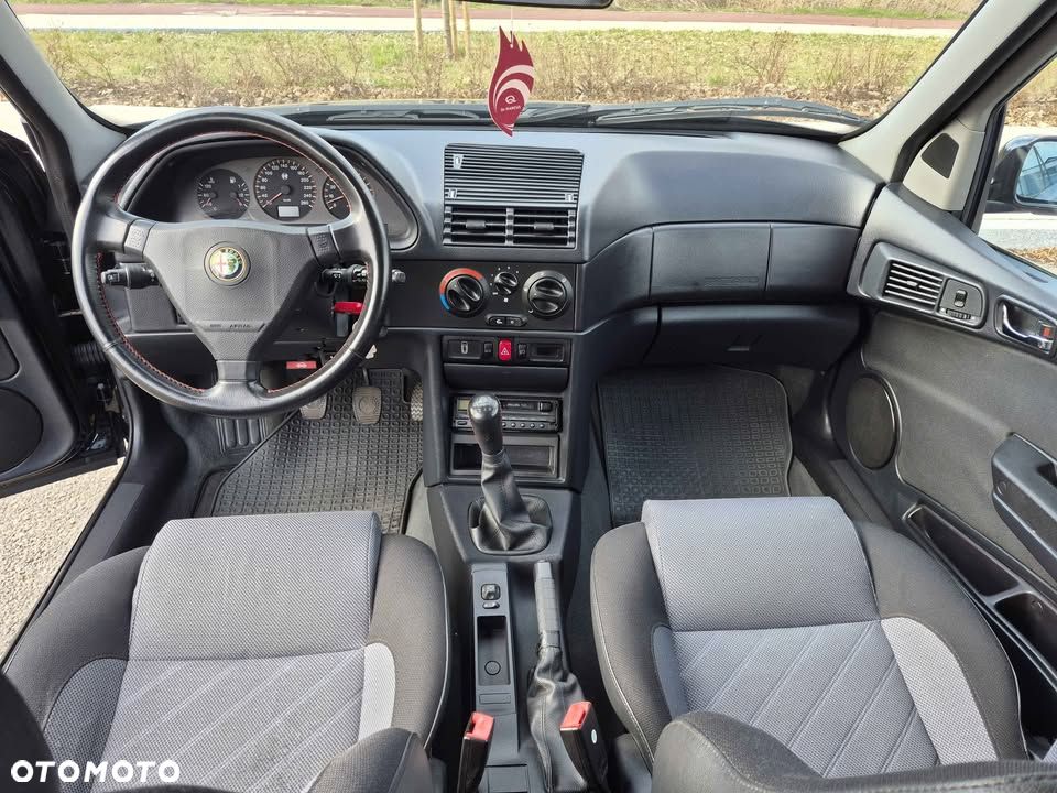 Alfa Romeo 145 - 15