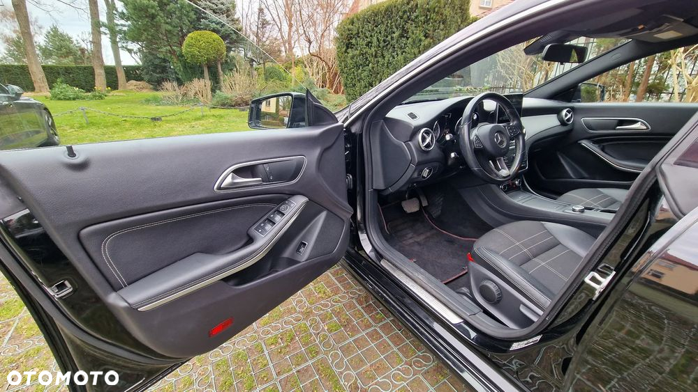 Mercedes-Benz CLA - 5