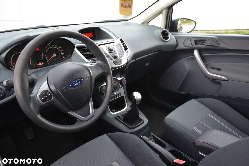 Ford Fiesta - 6