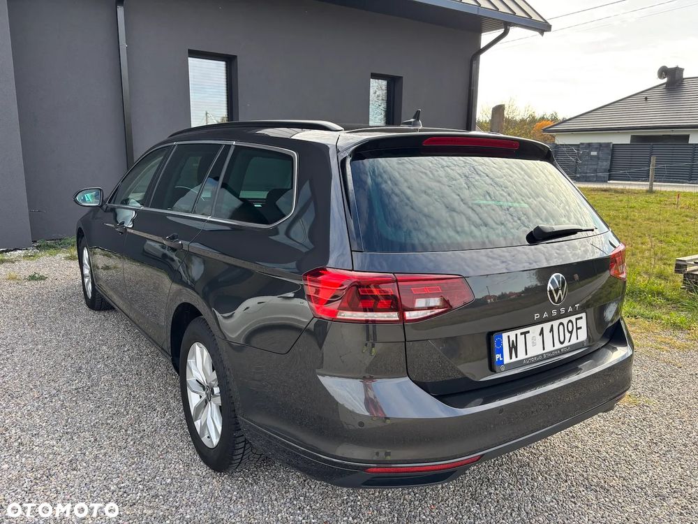 Volkswagen Passat - 15