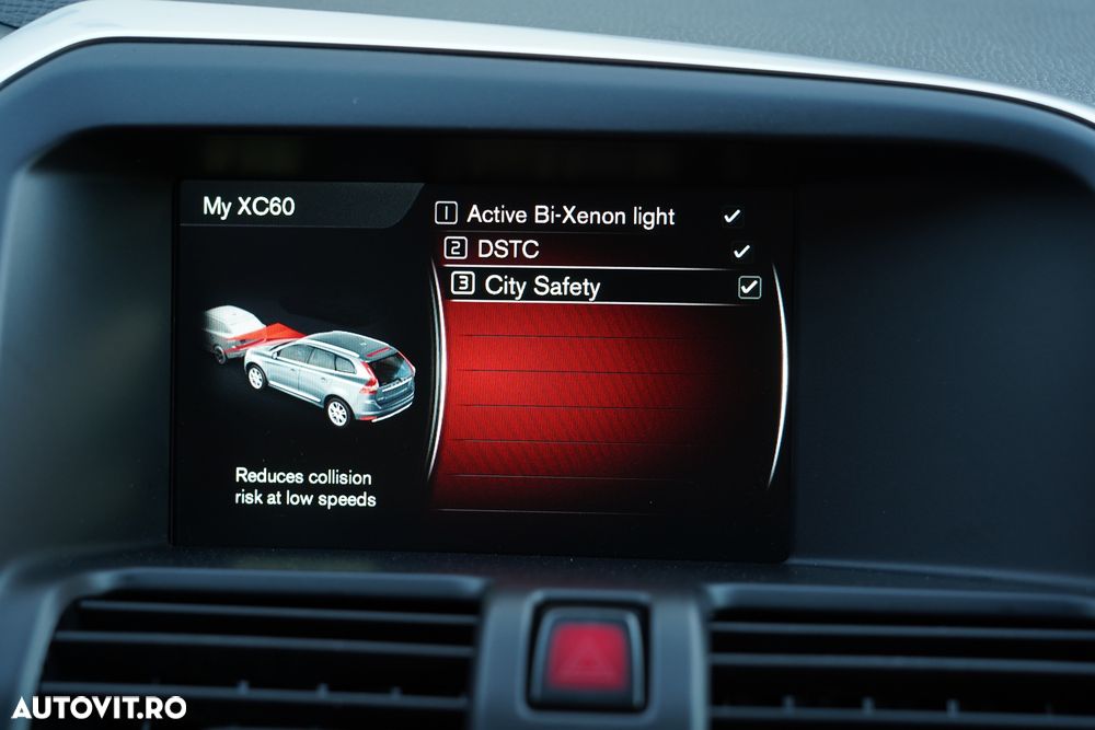 Volvo XC 60 D4 AWD Geartronic Summum - 29