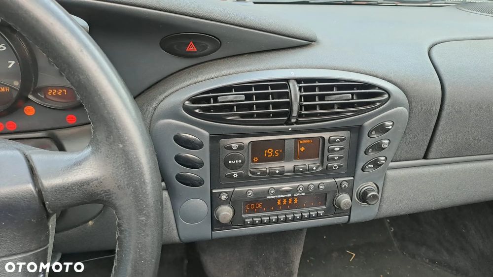 Porsche Boxster - 19