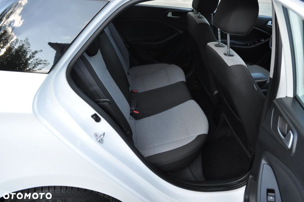 Hyundai i20 ver-1-2-style - 16