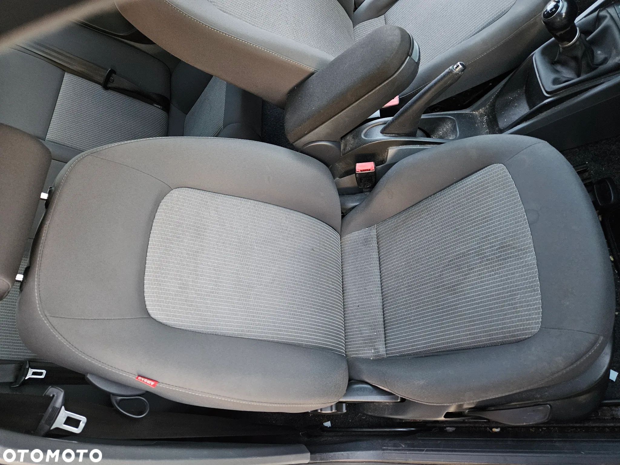 Seat Ibiza 6J IV 4 fotel przód przedni prawy 3D - 1