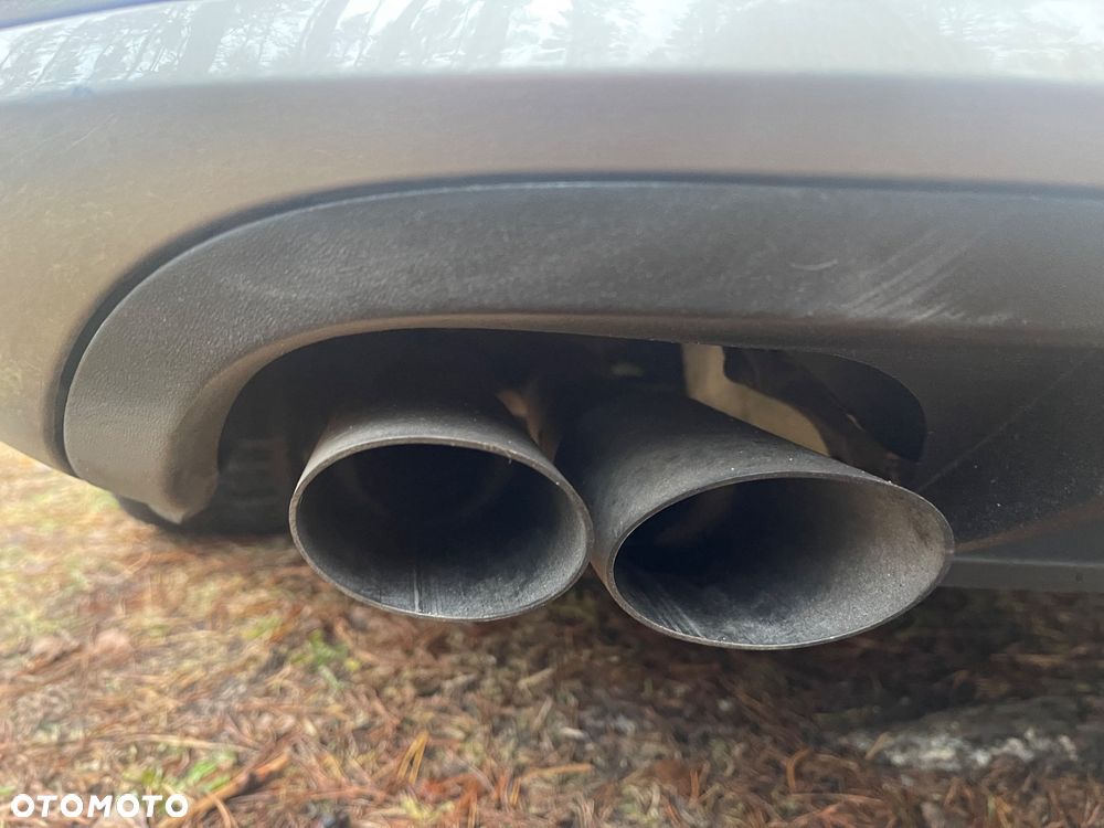 Volkswagen Passat 2.0 TDI DSG BlueMotion Technology Business Edition - 23