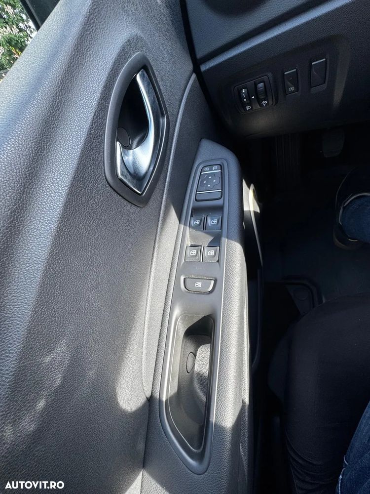 Renault Captur TCe Life - 11