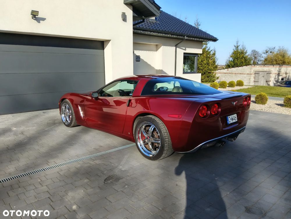 Chevrolet Corvette - 3