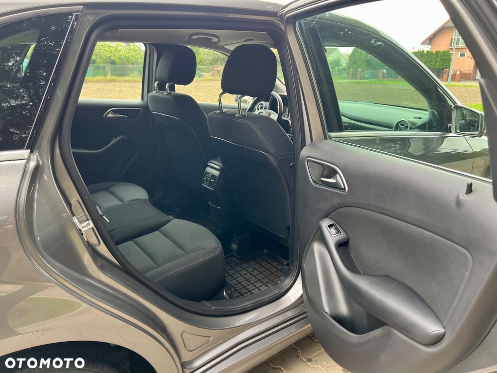 Mercedes-Benz Klasa B 200 CDI (BlueEFFICIENCY) - 23