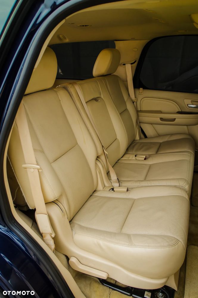 Cadillac Escalade - 18