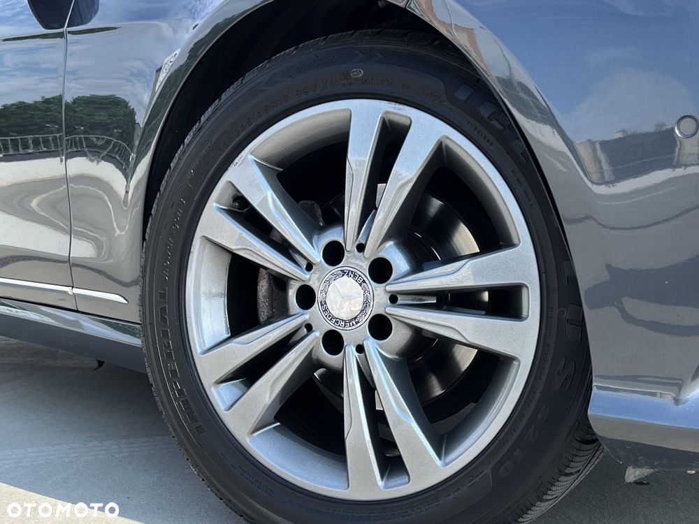 Mercedes-Benz Klasa E 220 CDI DPF BlueEFFICIENCY 7G-TRONIC Avantgarde - 5