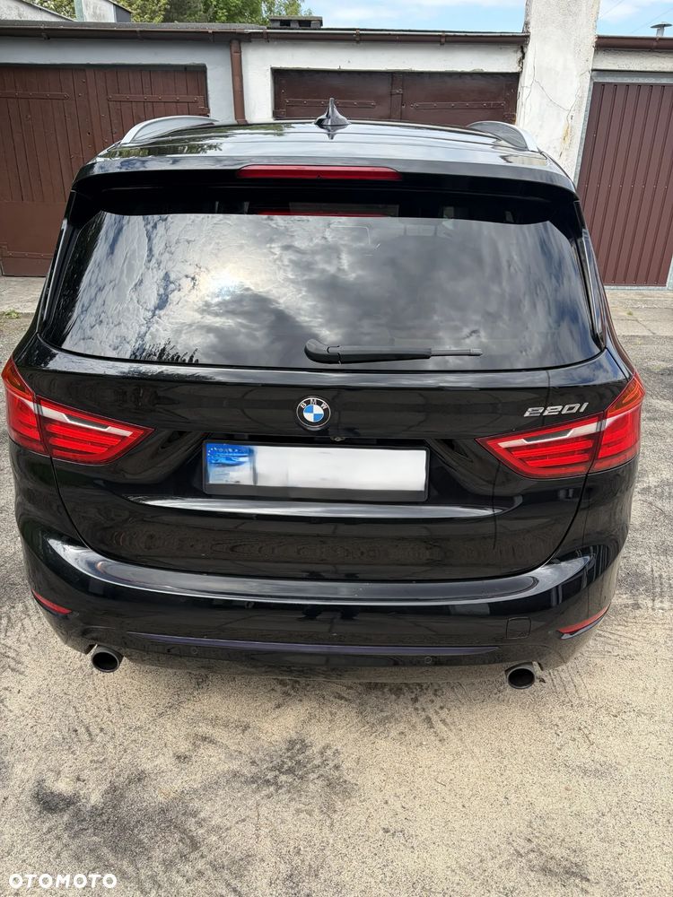 BMW Seria 2 220i Sport-Aut Sport Line - 7
