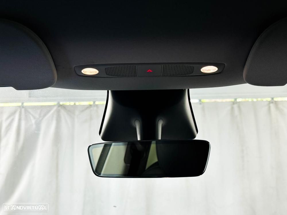 Tesla Model Y Long Range Dual Motor AWD - 21