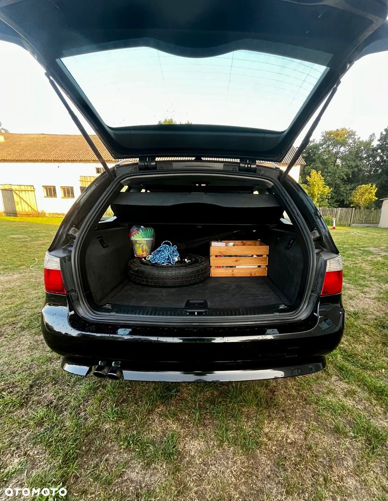 BMW Seria 5 523i - 9
