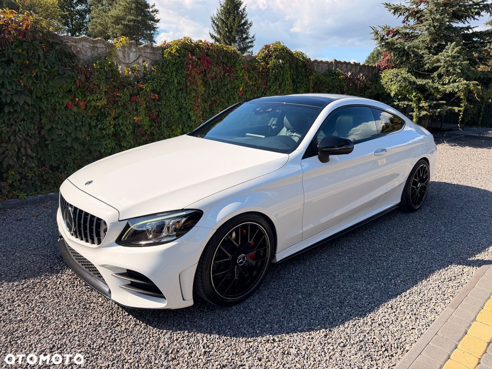 Mercedes-Benz Klasa C 300 9G-TRONIC - 1