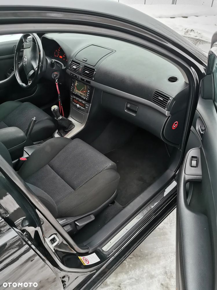 Toyota Avensis 1.8 VVT-i Combi - 10