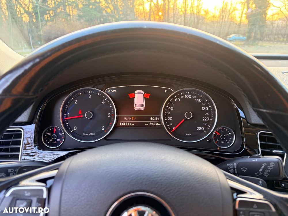 Volkswagen Touareg 3.0 V6 TDI BMT Terrain Tech - 10