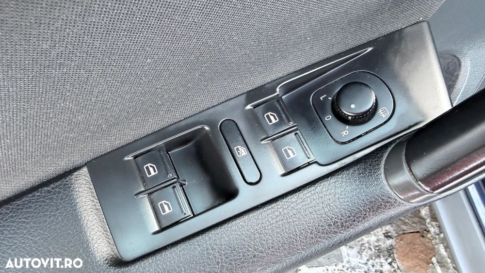 Volkswagen Passat Alltrack 2.0 TDI BlueMotion Technology - 11