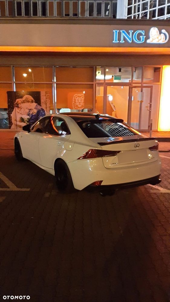 Lexus IS 200t F Sport - 13