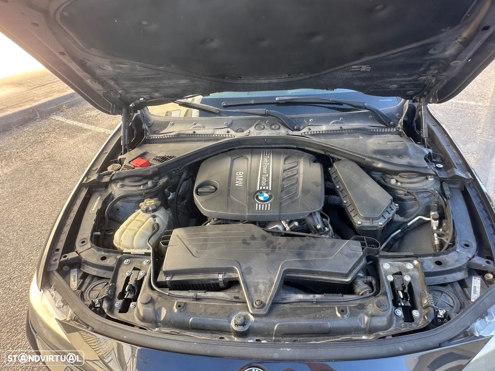 BMW 318 d Auto Line Luxury - 27