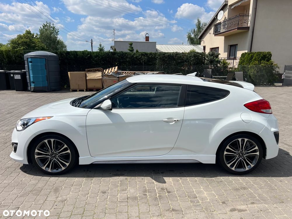 Hyundai Veloster - 1