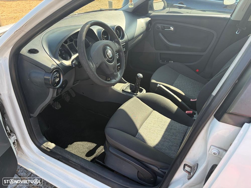 Seat Ibiza 2007 photo 3