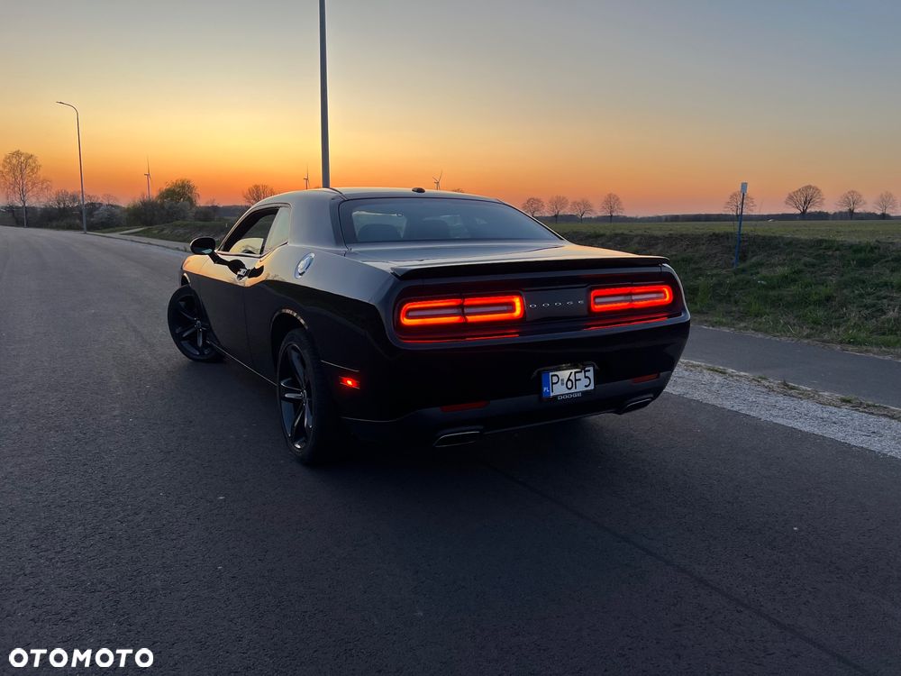 Dodge Challenger Automatik SXT Plus - 12