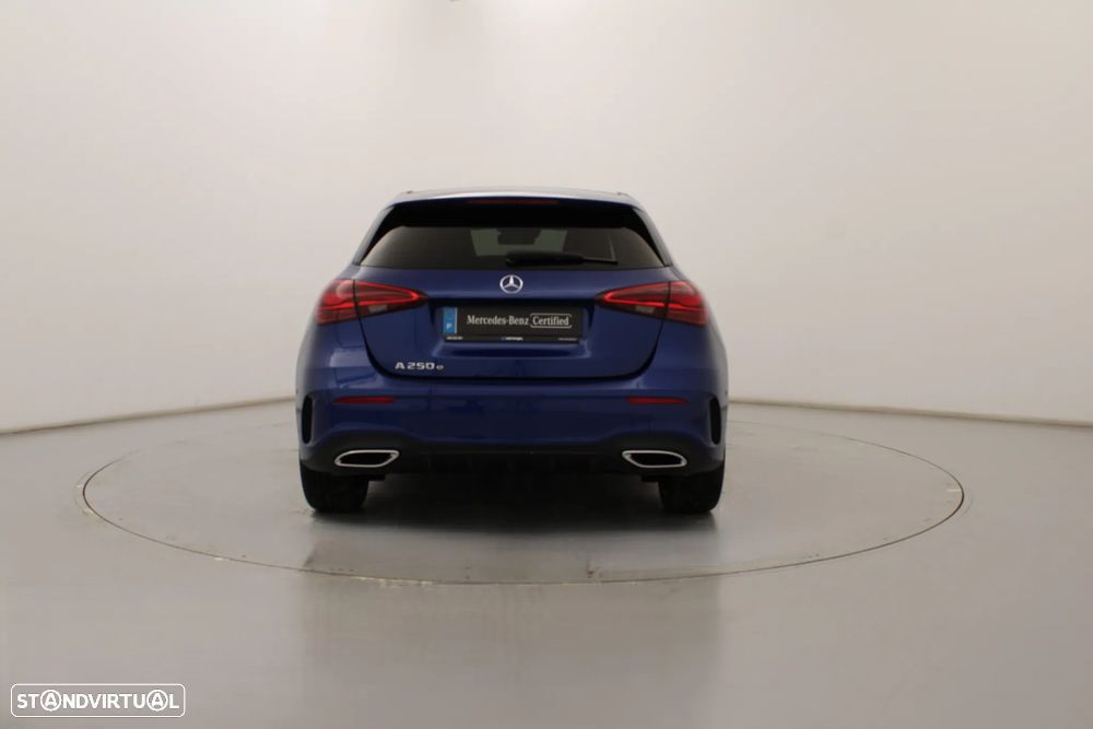 Mercedes-Benz A 250 e - 8