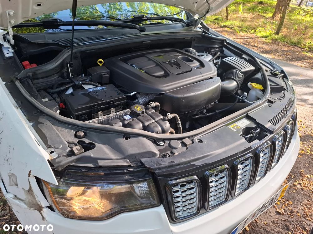 Jeep Grand Cherokee - 18