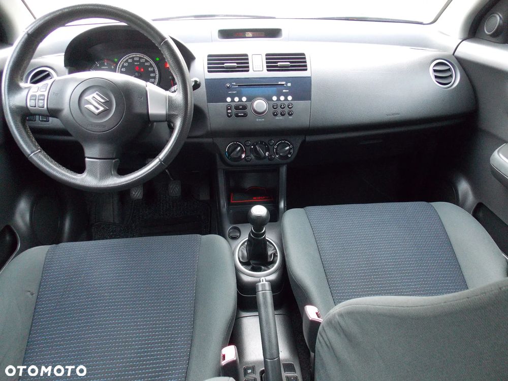 Suzuki Swift 1.3 DDiS Comfort - 24