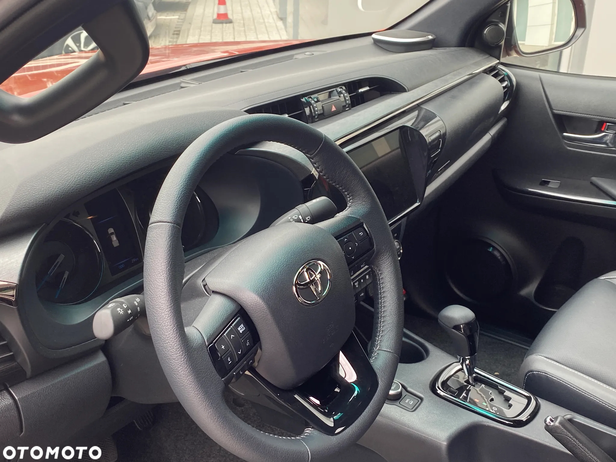 Toyota Hilux 2.8 D-4D Double Cab Invincible 4x4 - 20