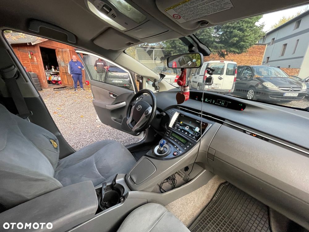 Toyota Prius - 24