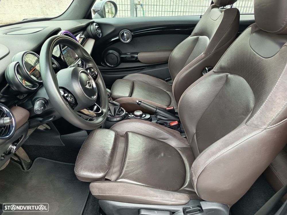 MINI Cabrio Cooper Premium Resolute Edition Auto - 23