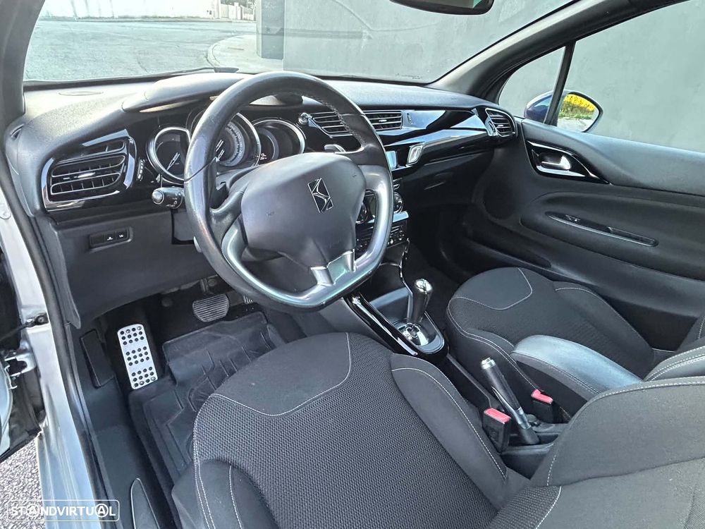 Citroën DS3 Cabrio 1.6 e-HDi So Chic ETG6 - 10