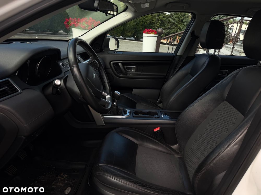 Land Rover Discovery Sport - 25