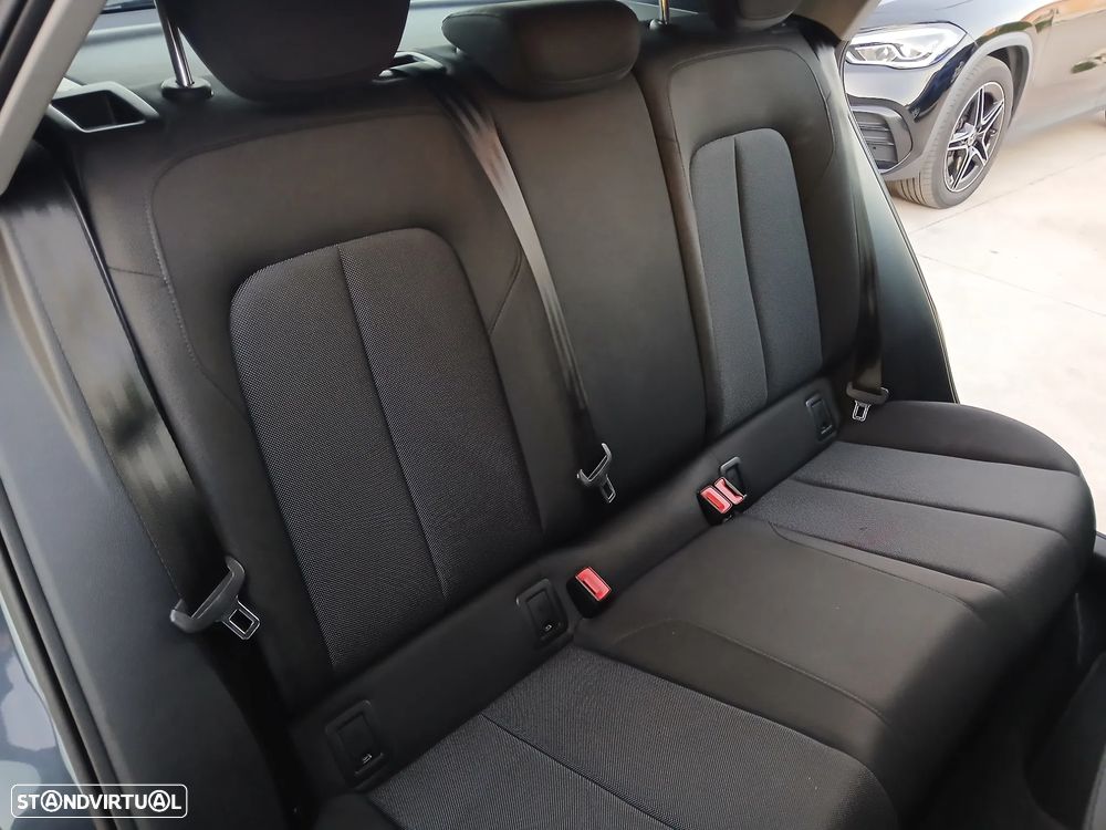 Audi Q2 - 10