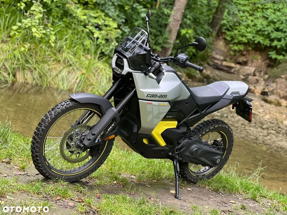 Can-Am Inny - 2