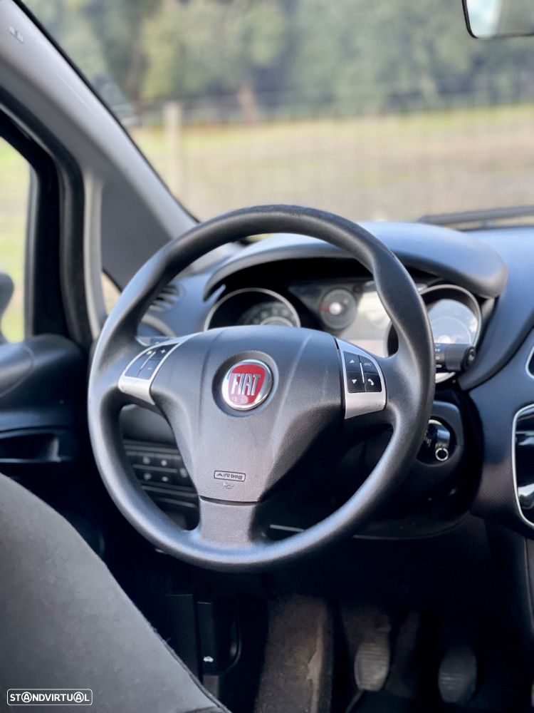 Fiat Punto 1.3 M-Jet Lounge S&S - 13