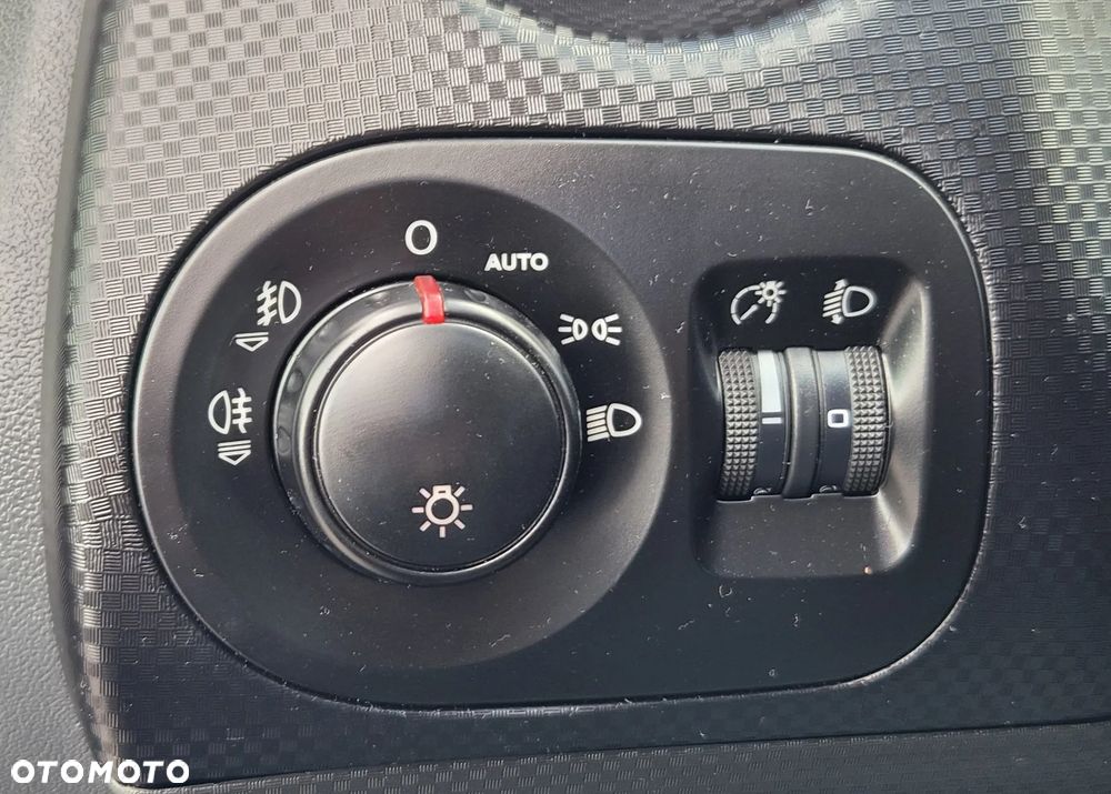 Seat Altea XL 1.6 Stylance - 25