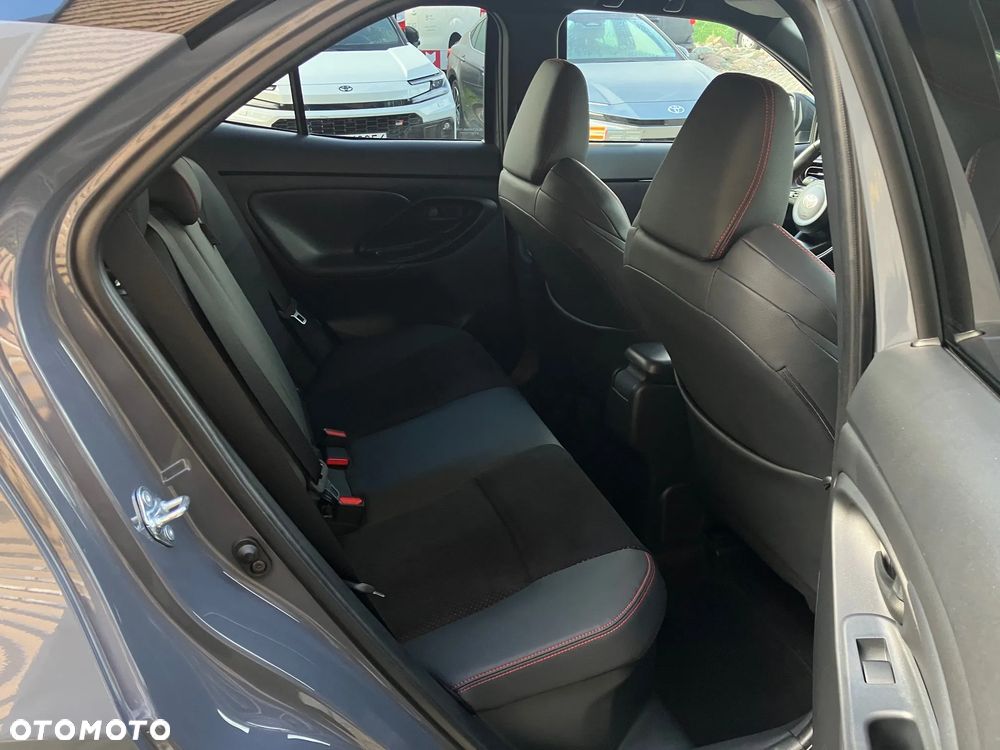 Toyota Yaris Cross Hybrid 1.5 GR Sport - 22