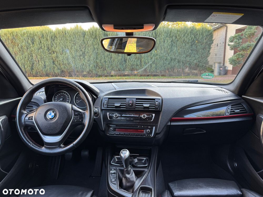 BMW Seria 1 118i Sport Line - 32