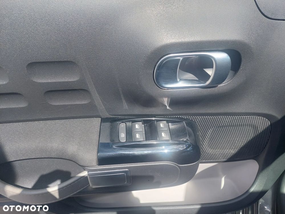 Citroën C3 Pure Tech 83 S&S LIVE - 23