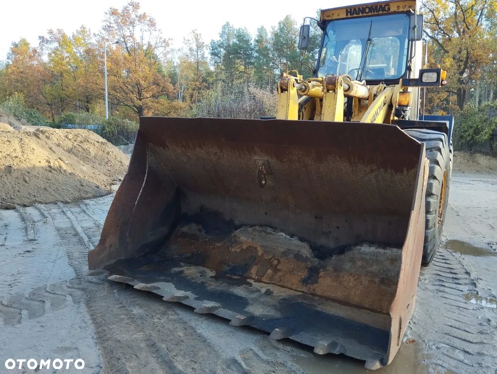 Hanomag 70E - 6