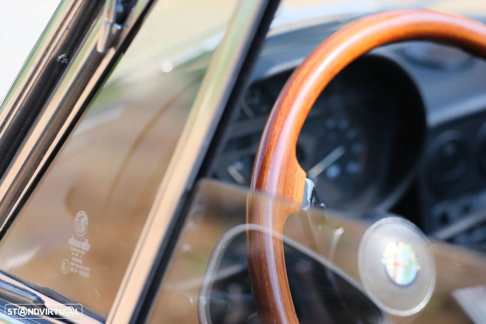 Alfa Romeo Spider 1.6 - 8