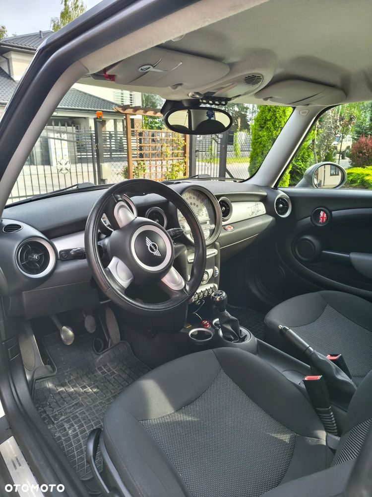 MINI ONE - 7