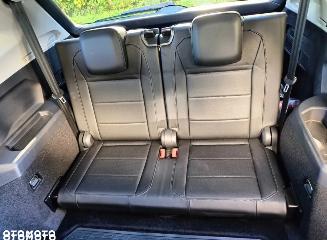 Volkswagen Tiguan - 12