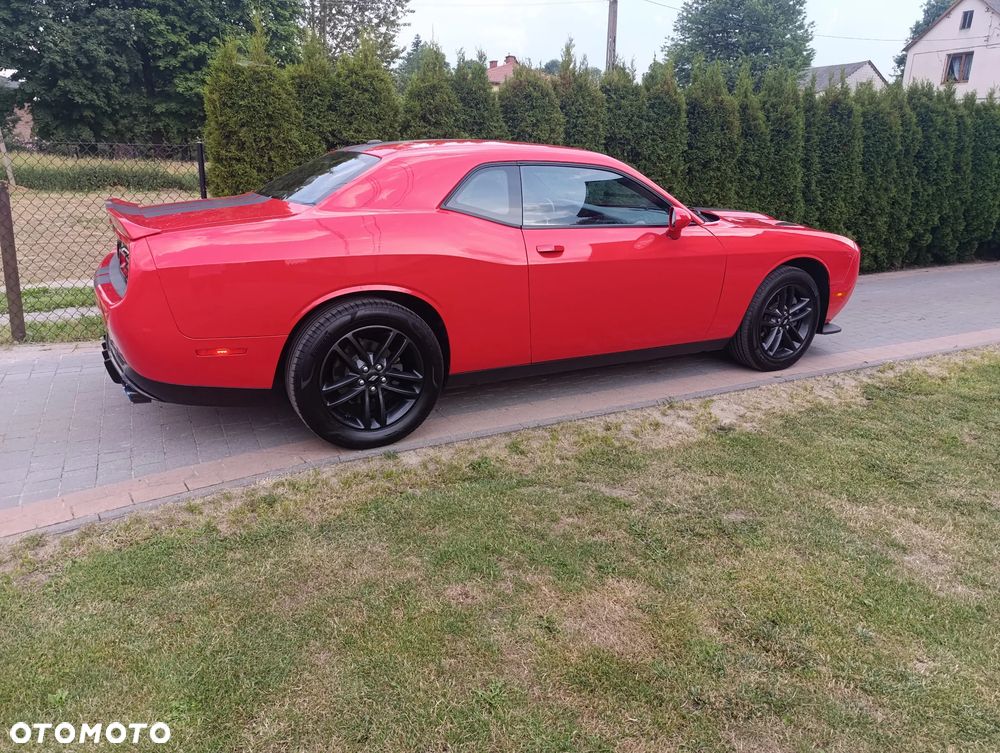 Dodge Challenger - 15