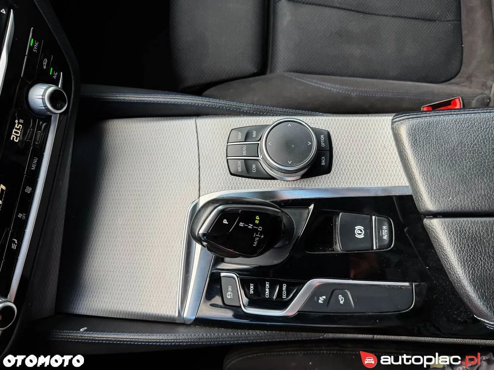 BMW Seria 5 520d M Sport sport - 32