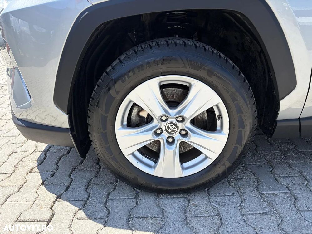 Toyota RAV4 - 11