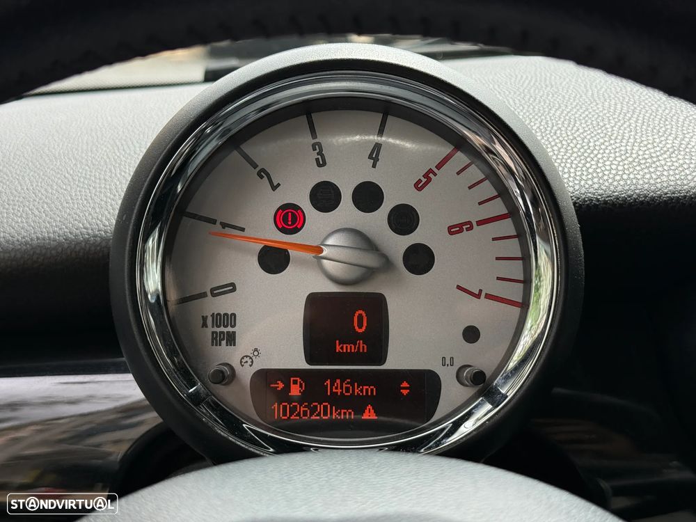 MINI 3 Portas One D - 6