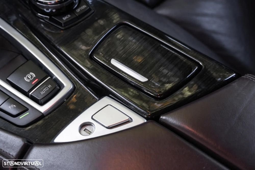 BMW 525 d Pack M Auto - 25
